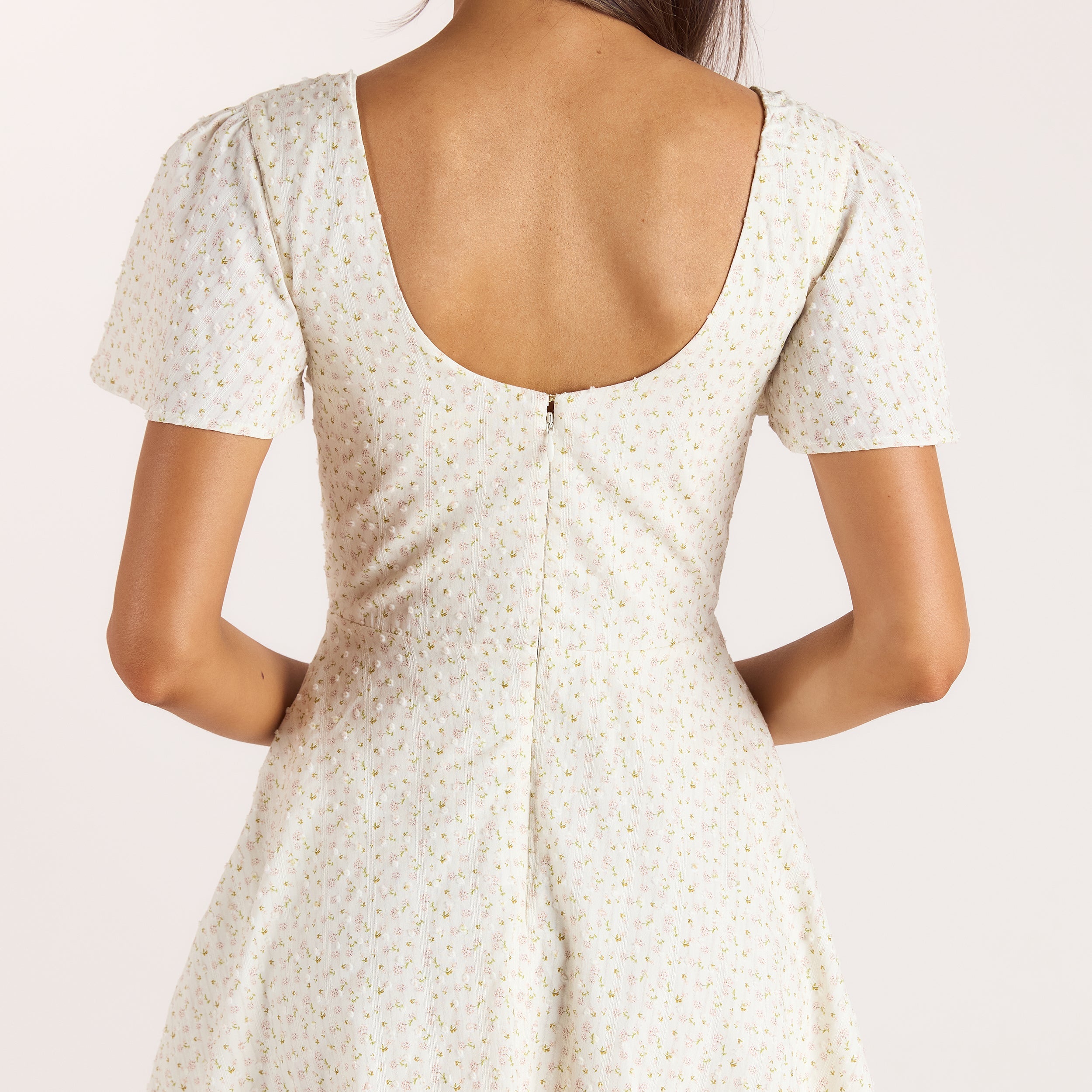 Short-Sleeve Lace Mini Dress | Short-Sleeve Lace Mini Dress - Cream Floral