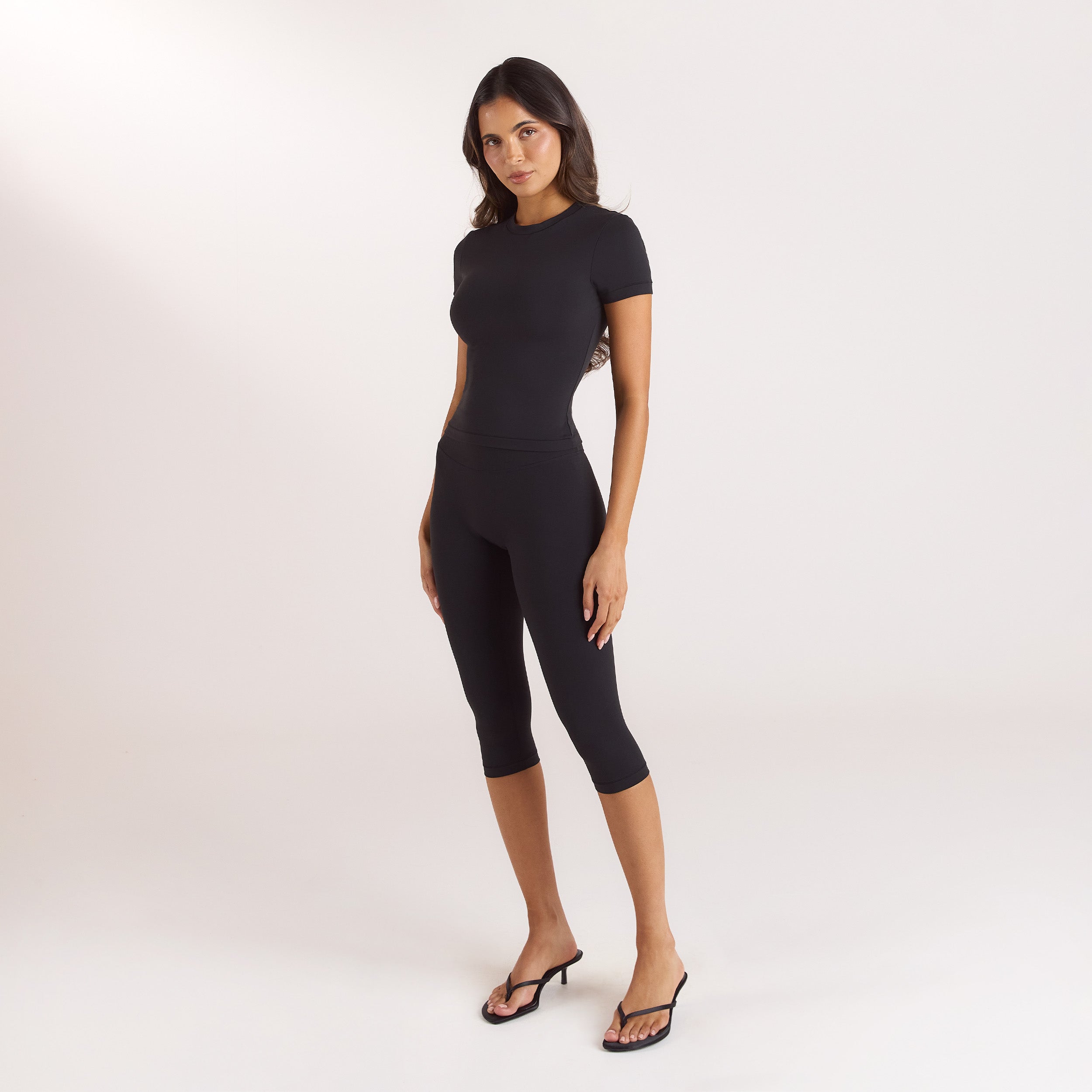 ContourSoft Capri Leggings | ContourSoft Capri Leggings - Black