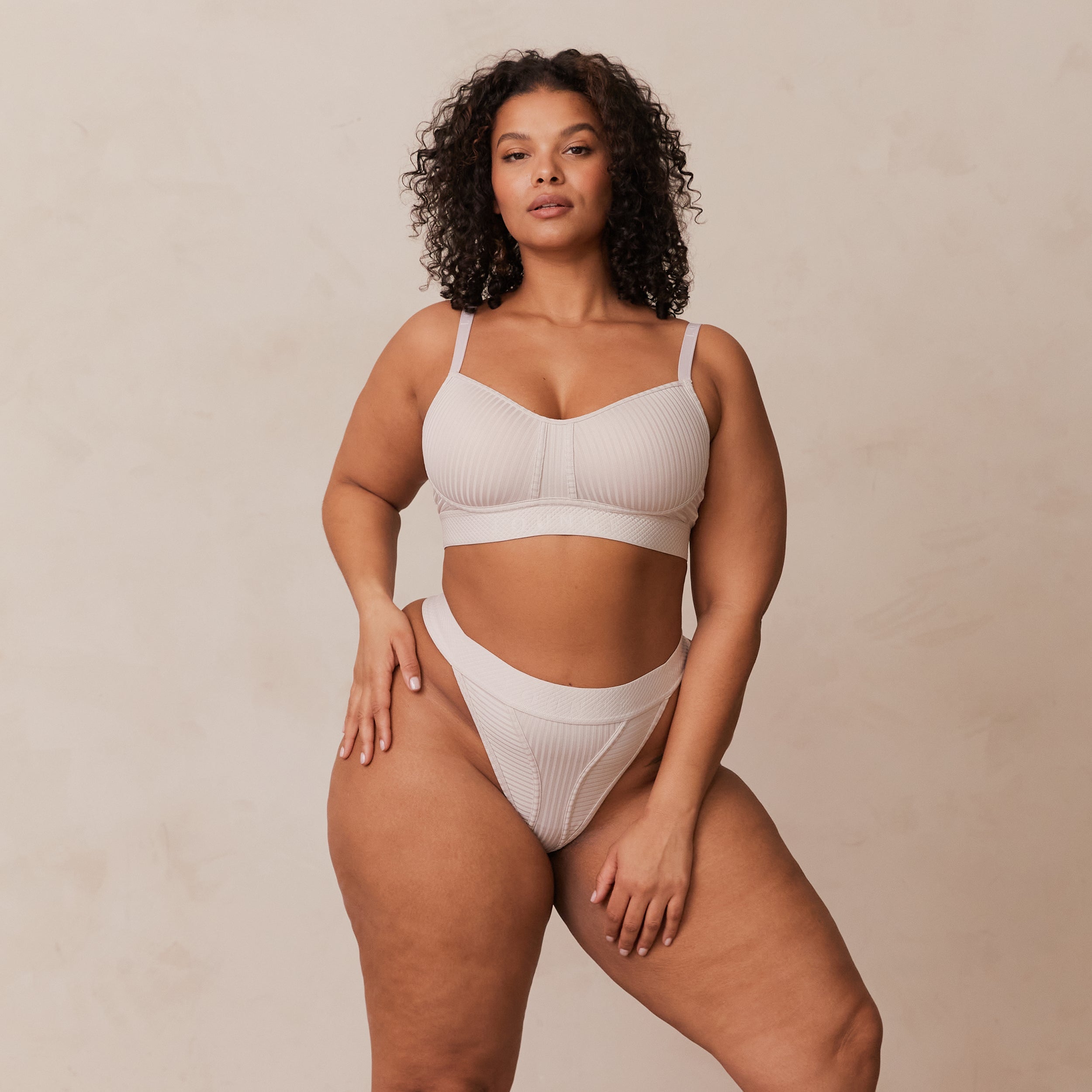 Bare Bra | Leslie, 36DD/XL