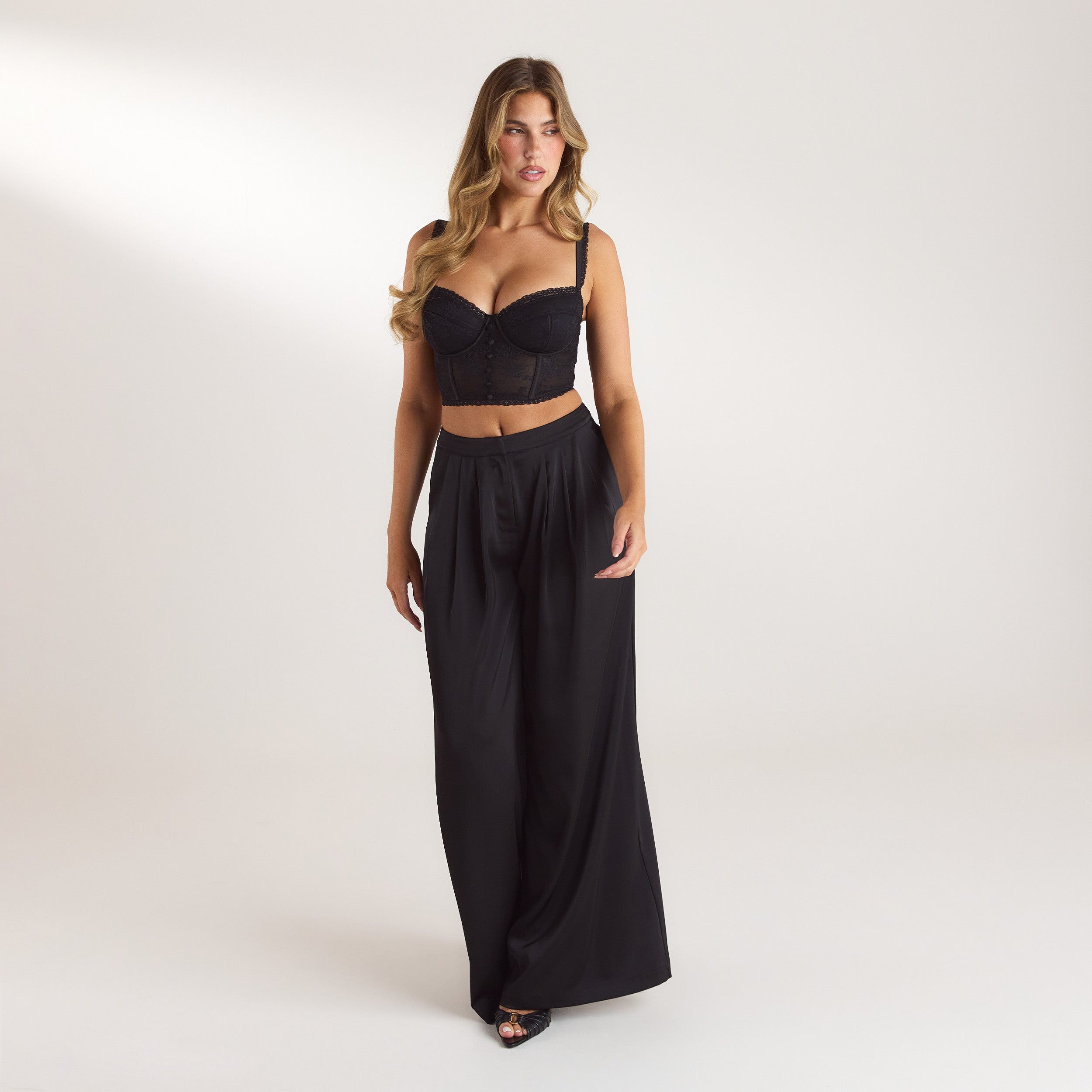 Satin Pleated Trousers | Satin Pleated Trousers - Black