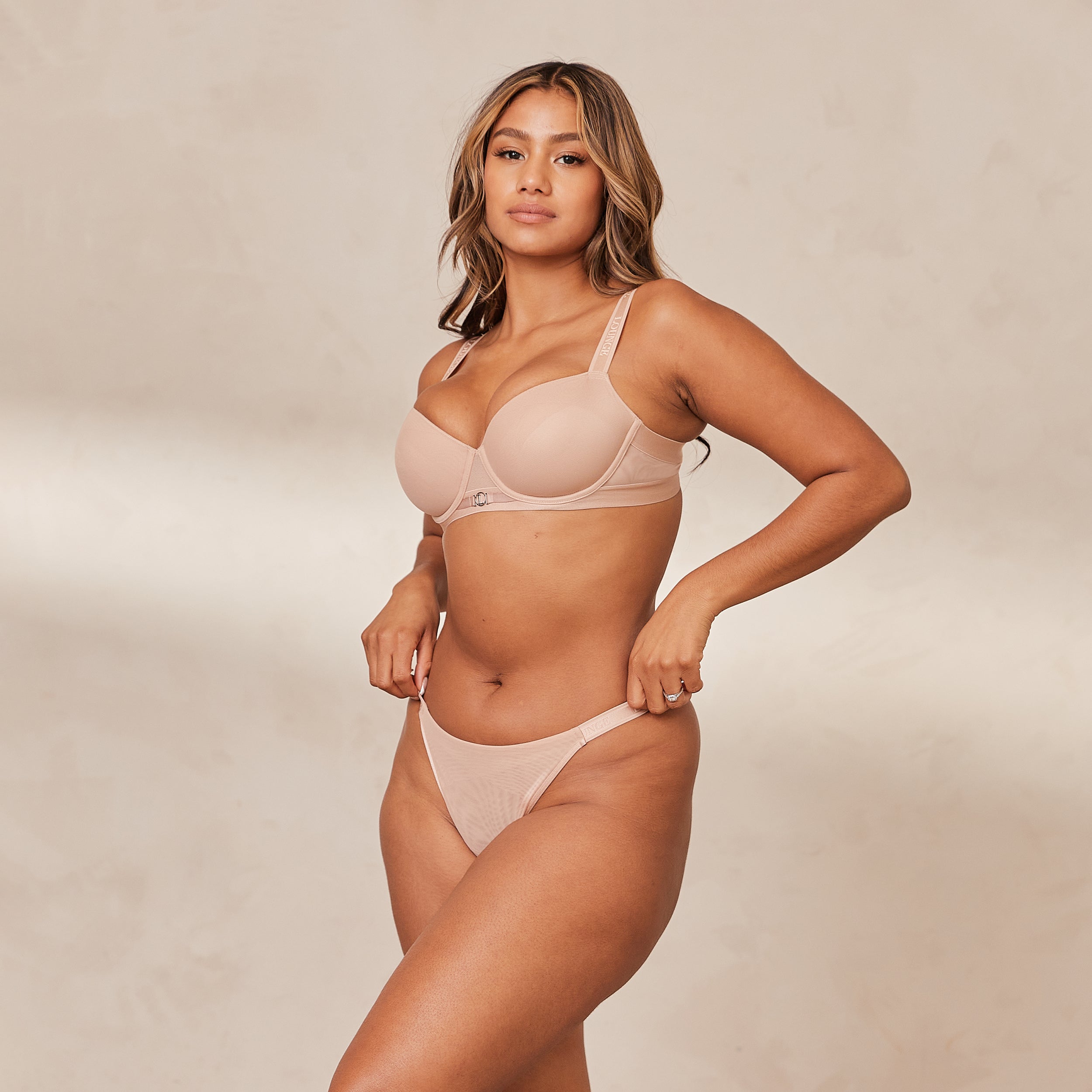 Smooth Mesh T-shirt Bra | Nayeli, 34D/M (Thong)
